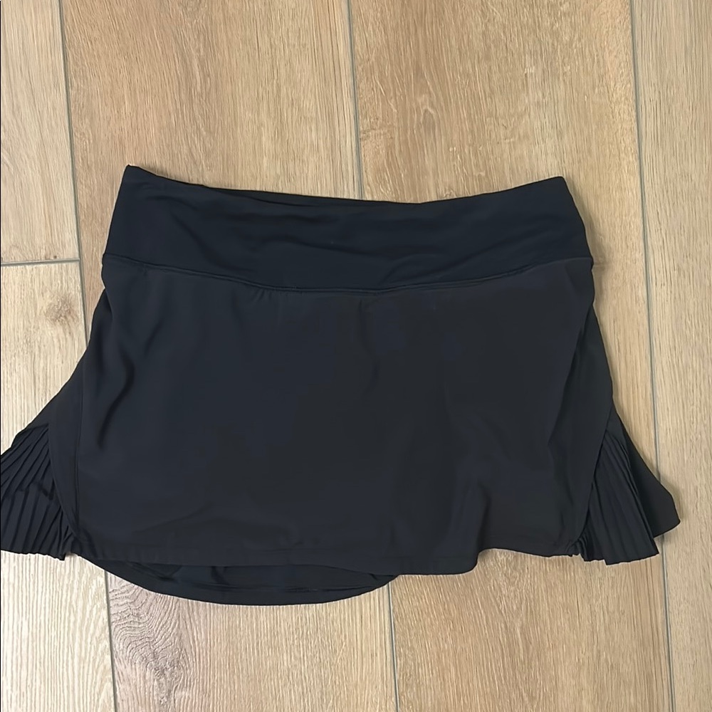 Lululemon off the pleats skort size 4